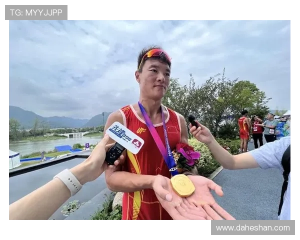 南京羽毛球队在亚运会积分榜上以79分稳居第一名展现强劲实力 南京羽毛球队在亚运会积分榜上以79分稳居第一名展现强劲实力